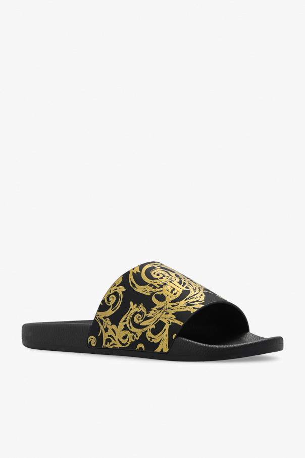 サンダル Versace Jeans Couture 74YA3SQ7 ZS624 LOGO Slides Logo Slides Black,Print | VERSACE US